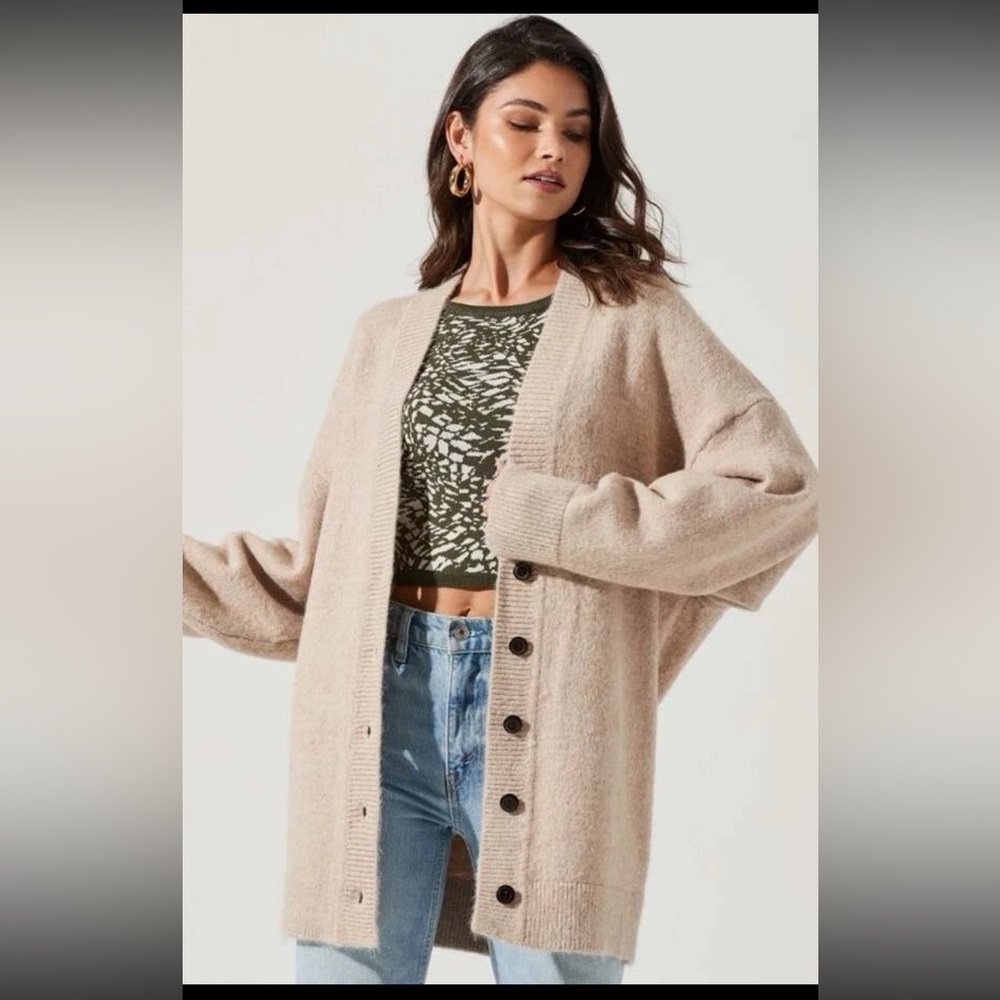 Alpine Oatmeal Beige Button-Front Cardigan